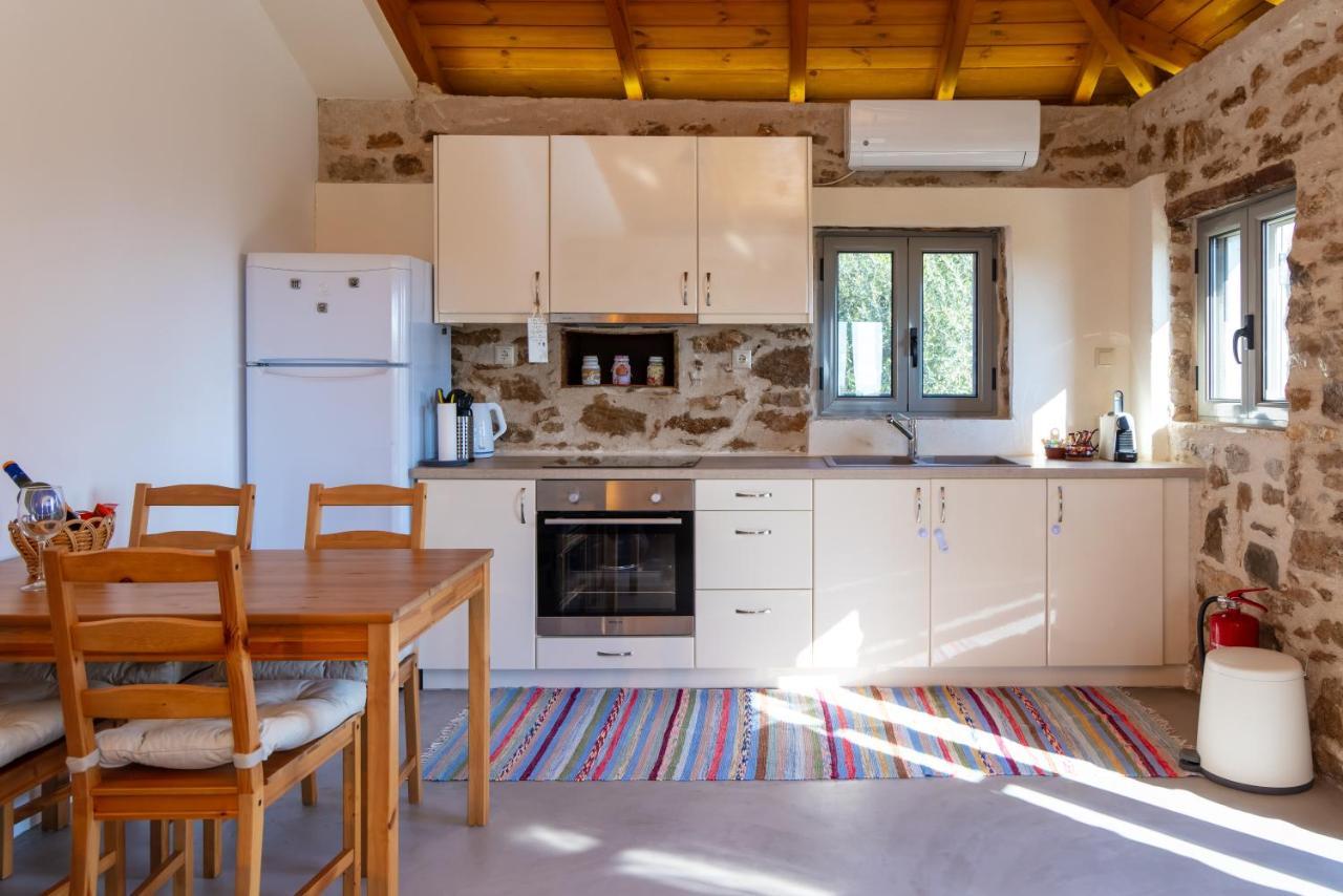 Messinian Stone House Villa Exterior photo