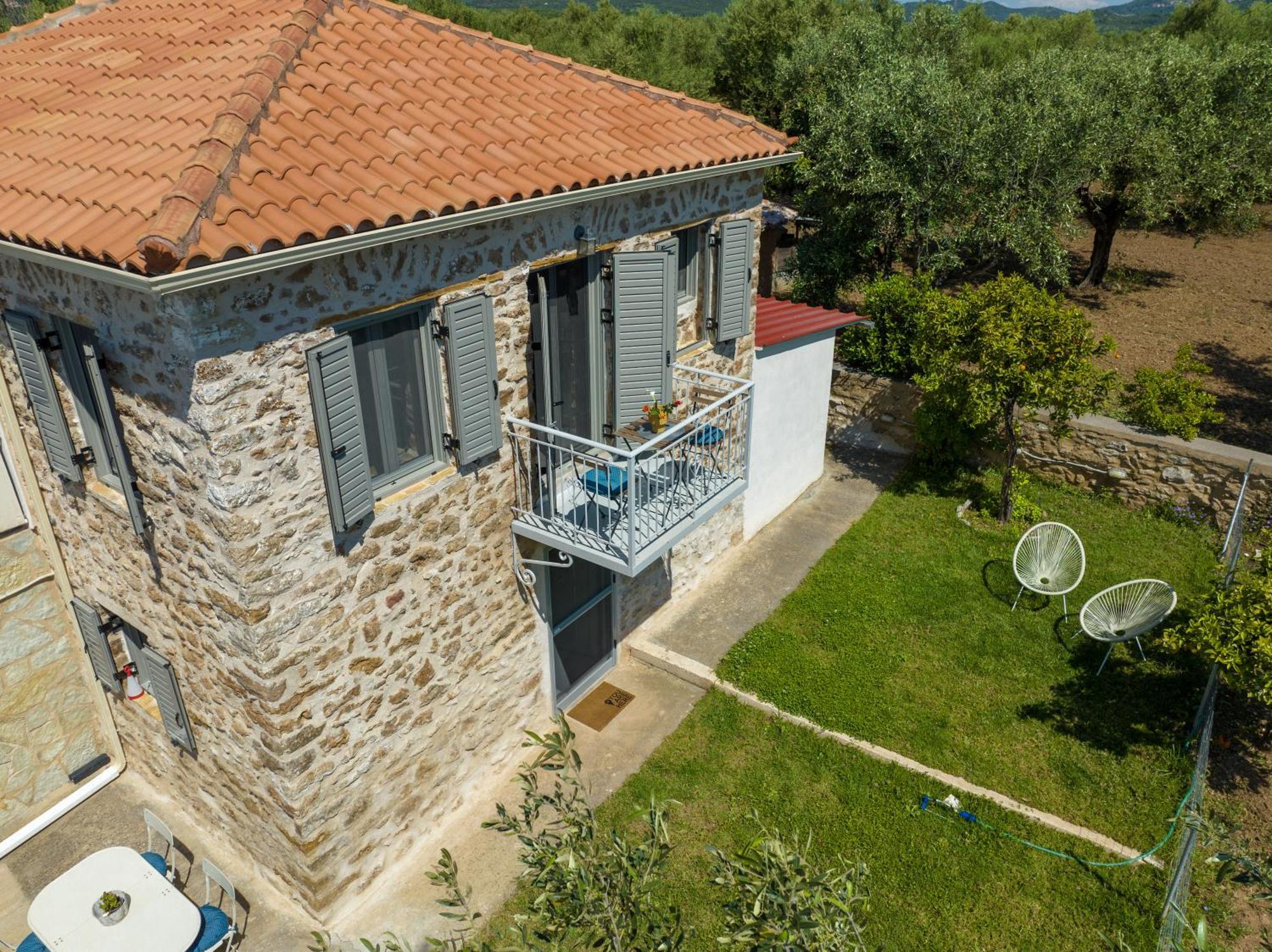 Messinian Stone House Villa Exterior photo